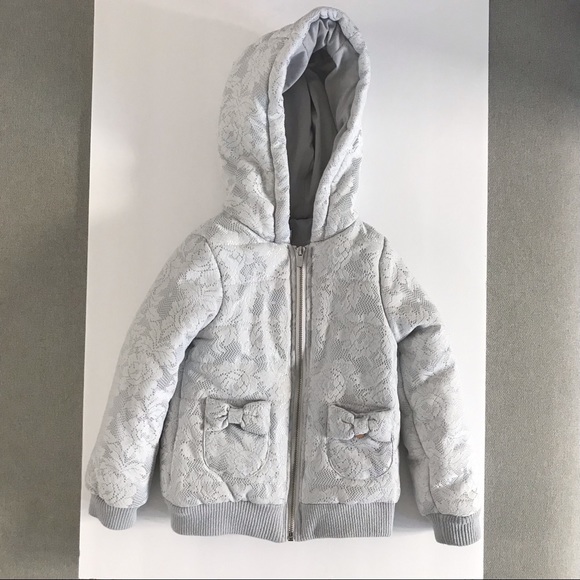 Tahari Other - Tahari Lace Puffer Coat Bow Pockets